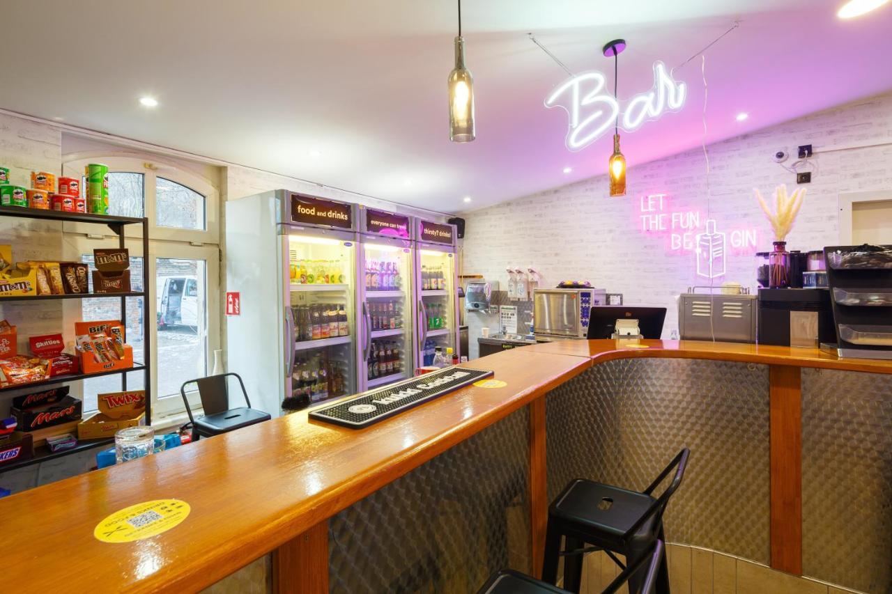 เอแอนด์โอ เบอร์ลิน ฟรีดริชเชน Hostel ภายนอก รูปภาพ